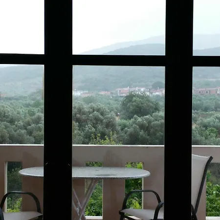 Privilege House Hotel *